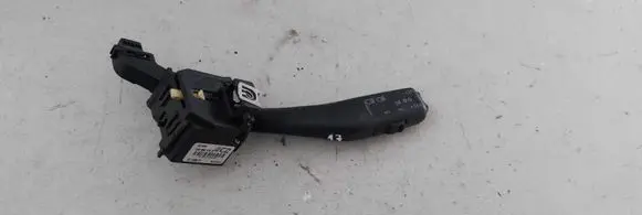 Volkswagen Touran I Indicator stalk 1K0953513A 01103501 10350161896526