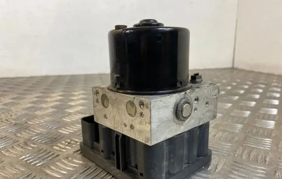 Audi A3 S3 8P ABS Pump 1K0907379E 00007194D2 10096003493