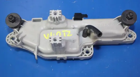 Volvo V40 Vacuum air tank 31330458