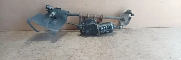 Front wiper linkage and motor