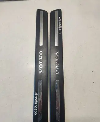 Volvo XC60 Front sill trim cover 31349213 31349002