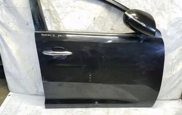 KIA Sportage Front door