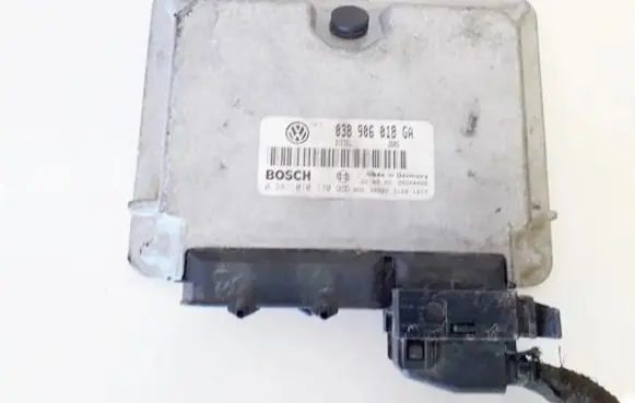 Audi A6 S6 C5 4B Engine control unit/module 038906018ga 0281010170