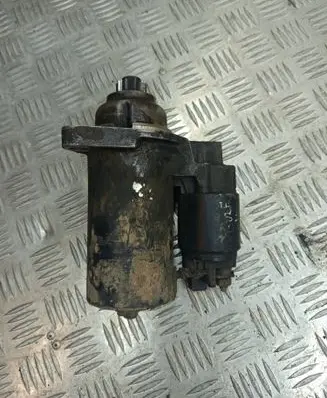 Volkswagen Golf IV Starter motor