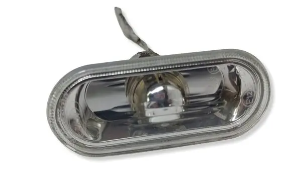 Volkswagen Golf IV Front fender indicator light 1J0949117