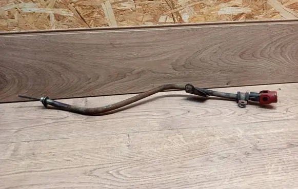 Mercedes-Benz S W126 Oil level dip stick 1262700083