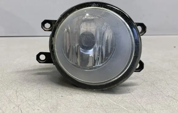 Toyota RAV 4 (XA30) Front fog light 89210856 812100D040