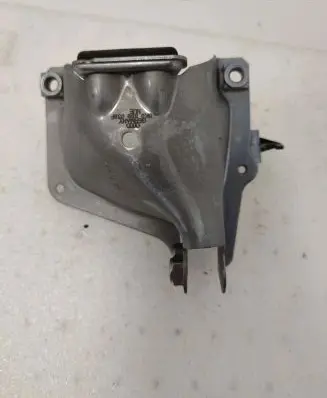 Audi Q5 SQ5 Engine mounting bracket 8K0399059F