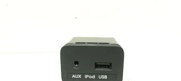 KIA Sportage USB socket connector 961103W500