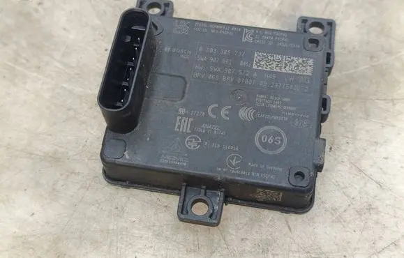 Audi A3 8Y Distronic sensor radar 5WA907561 0203305797 5WA907572A