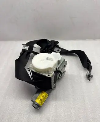 BMW 4 F36 Gran coupe Front seatbelt 34107541D 0510142247 SX0WY347
