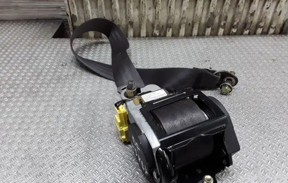 Honda Accord Front seatbelt