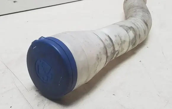 Peugeot 307 Window washer liquid tank fill tube 8662B0209