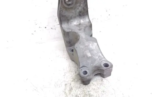 Ford Mustang V Engine mounting bracket FR3C6B033CA