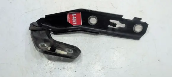 Audi A6 S6 C6 4F Engine bonnet/hood hinges 4F0823301