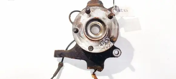 Infiniti FX Front wheel hub