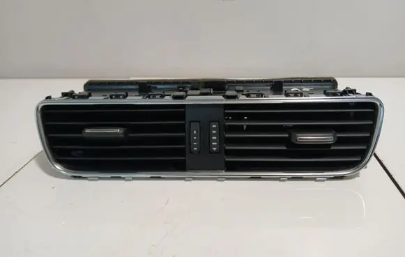 Audi A5 8T 8F Dash center air vent grill 8T2820951B