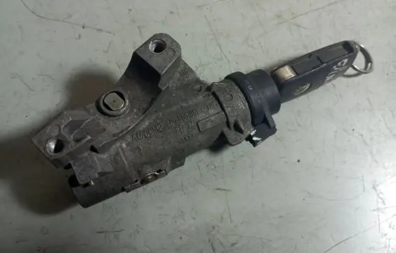 Skoda Superb B6 (3T) Ignition lock 4B0905851Q