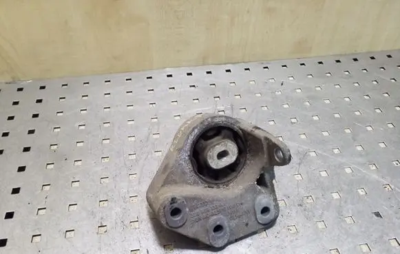 Volkswagen Phaeton Rear differential/diff mount bracket 3D0599133A