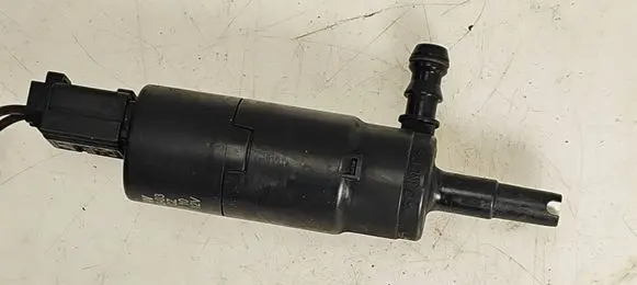 BMW X5 E53 Headlight washer pump 8377430
