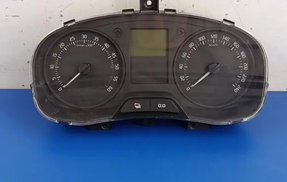 Speedometer (instrument cluster)