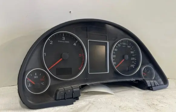 Audi A4 S4 B7 8E 8H Speedometer (instrument cluster) 8E0920932 9405000084 0263664226