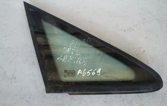 Opel Zafira A Front triangle window/glass 