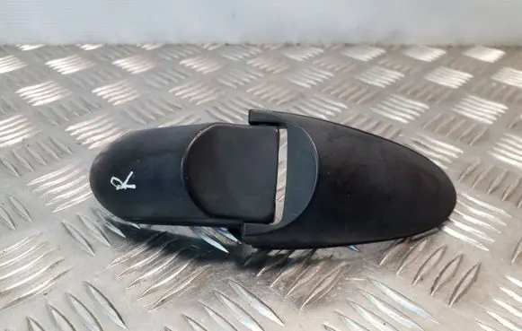 Hyundai Santa Fe Tailgate/trunk/boot hinge