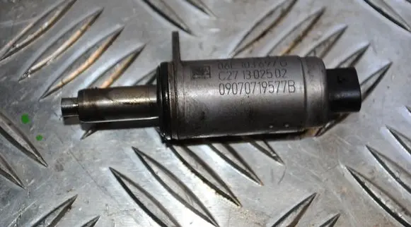 Audi Q5 SQ5 Camshaft vanos timing valve 06E103697G