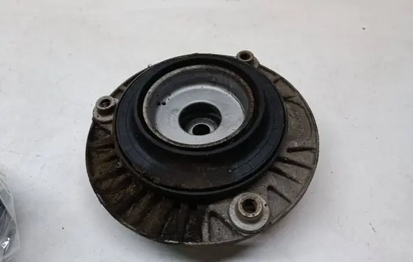 BMW 3 F30 F35 F31 Front upper strut mount 6863135