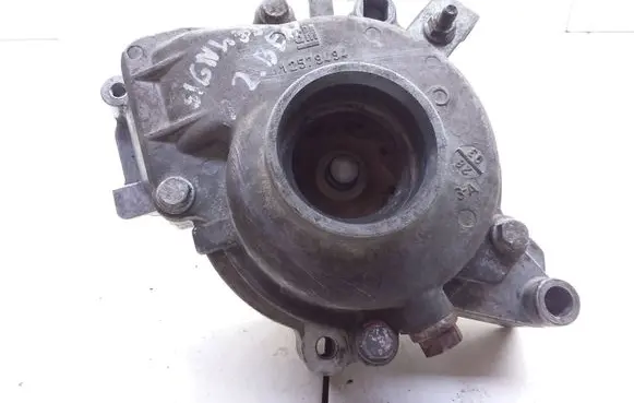 Opel Vectra C Water pump 12579494