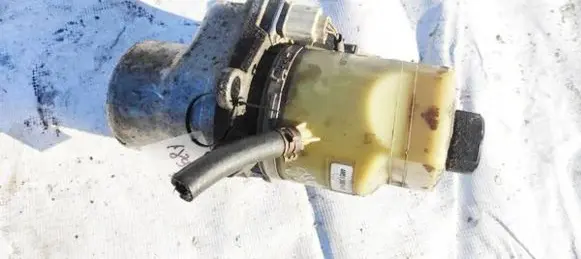 Ford Focus C-MAX Power steering pump 4M513K514BF