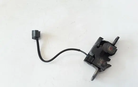 Renault Megane III Engine bonnet (hood) release handle