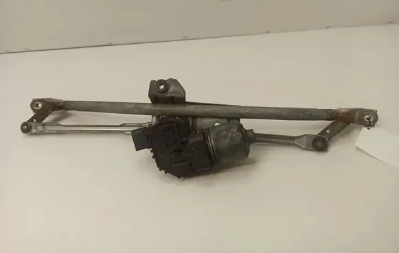 Volkswagen PASSAT B5.5 Front wiper linkage and motor 0390241505 3B1955113C
