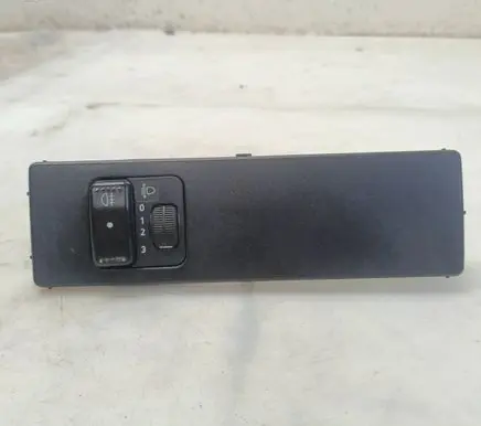 Mercedes-Benz Sprinter W901 W902 W903 W904 Headlight level height control switch 9016891008