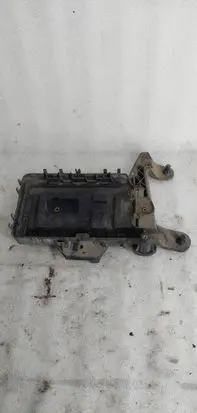 Audi A3 S3 8P Battery tray 1K0915333
