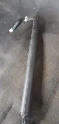 Jeep Cherokee Tailgate/trunk strut/damper 68289846AC