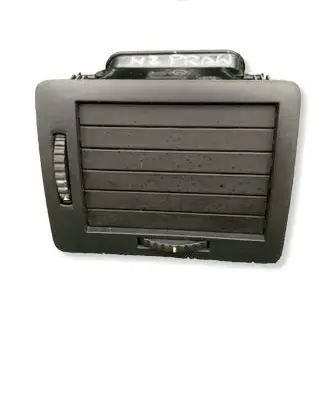 Skoda Fabia Mk1 (6Y) Dashboard side air vent grill/cover trim 6Y0819702