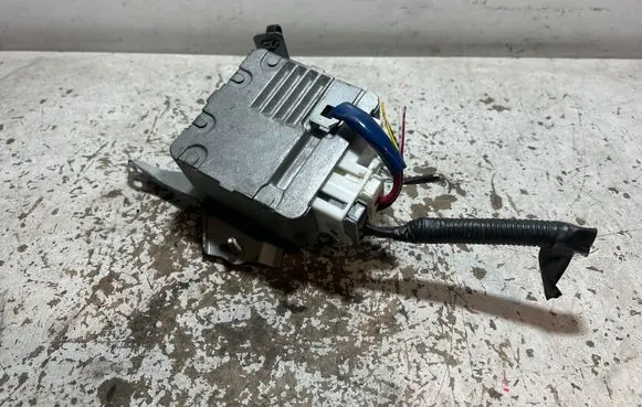 Toyota Yaris Power steering control unit/module 896500D110 1129001331 K9102101