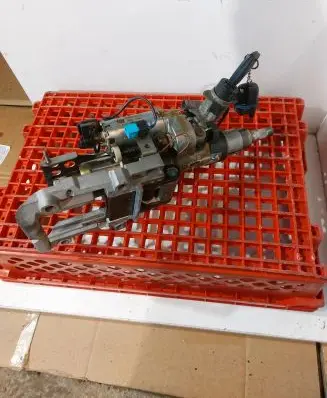 Audi A8 S8 D2 4D Steering wheel axle 4D0419502