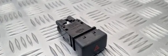 Nissan King Cab, Navara Hazard light switch 06016