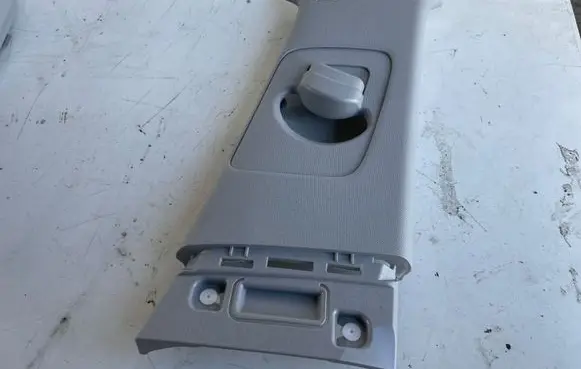 KIA Rio (B) pillar trim (top) 85844H8000