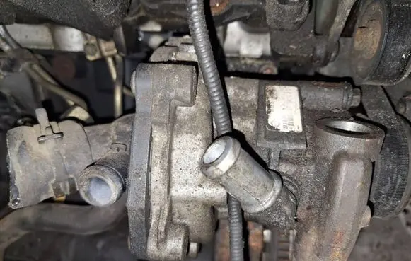 Ford Mondeo Mk III Power steering pump