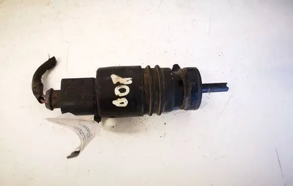 Mercedes-Benz C W203 Windscreen/windshield washer pump 