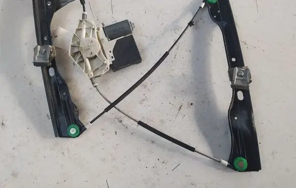 Volkswagen PASSAT B6 Front door window regulator with motor 1K0959729R 988718111 992729105