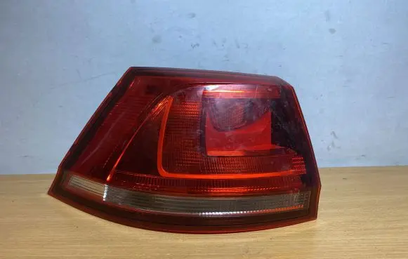 Volkswagen Golf VII Rear/tail lights 5G9945095C C3728