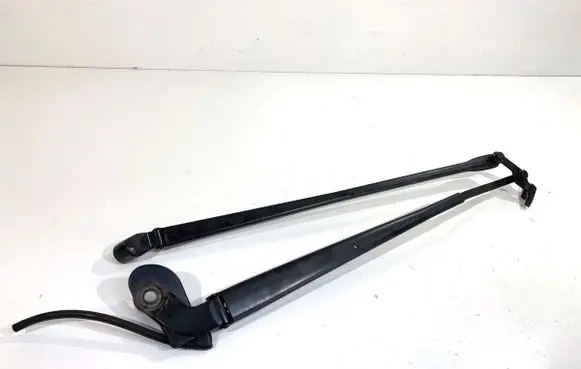 Toyota Yaris Front wiper blade arm 