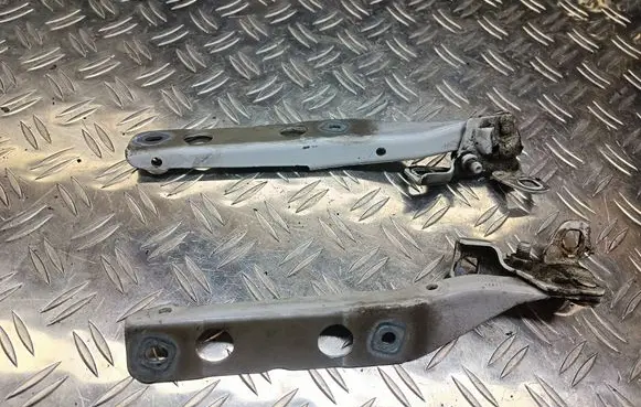 Citroen C4 II Picasso Engine bonnet/hood hinges 9676115080 9676115180