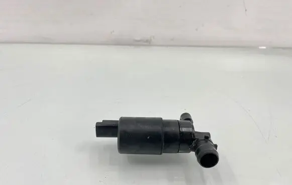 Toyota Aygo AB10 Windscreen/windshield washer pump 8200031805