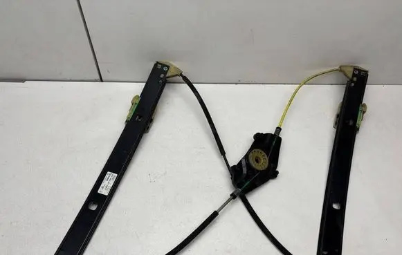 Audi A4 S4 B8 8K Front window lifting mechanism without motor 8K0837462D